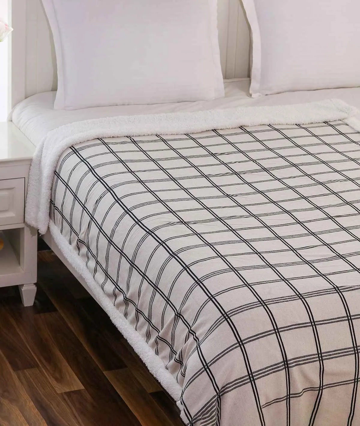 Balmy Natural & Black Cotton Knitted Single Bed Blanket layered with Warm Sherpa Fabric