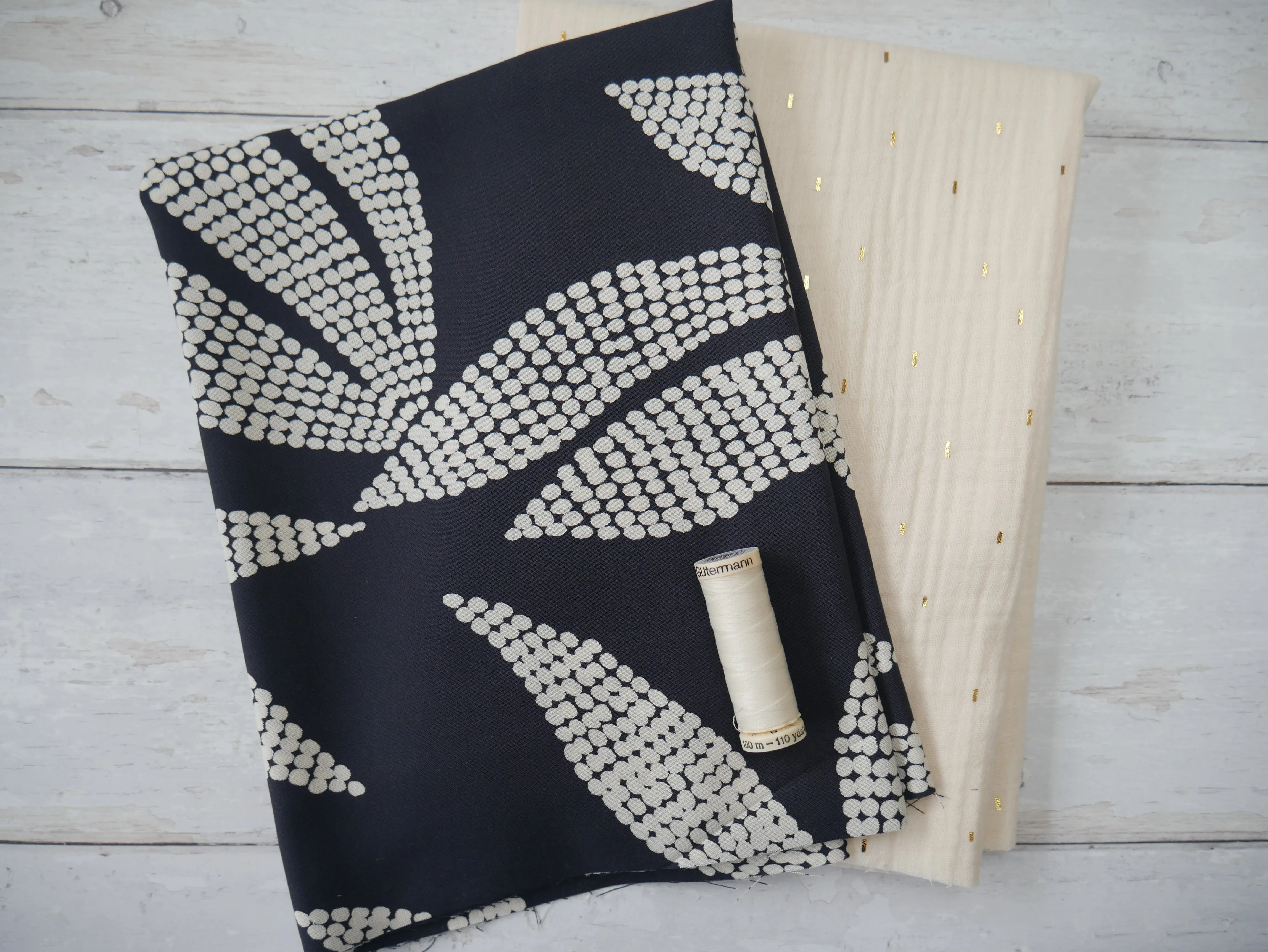 Infinity Scarf Kit in Charcoal
