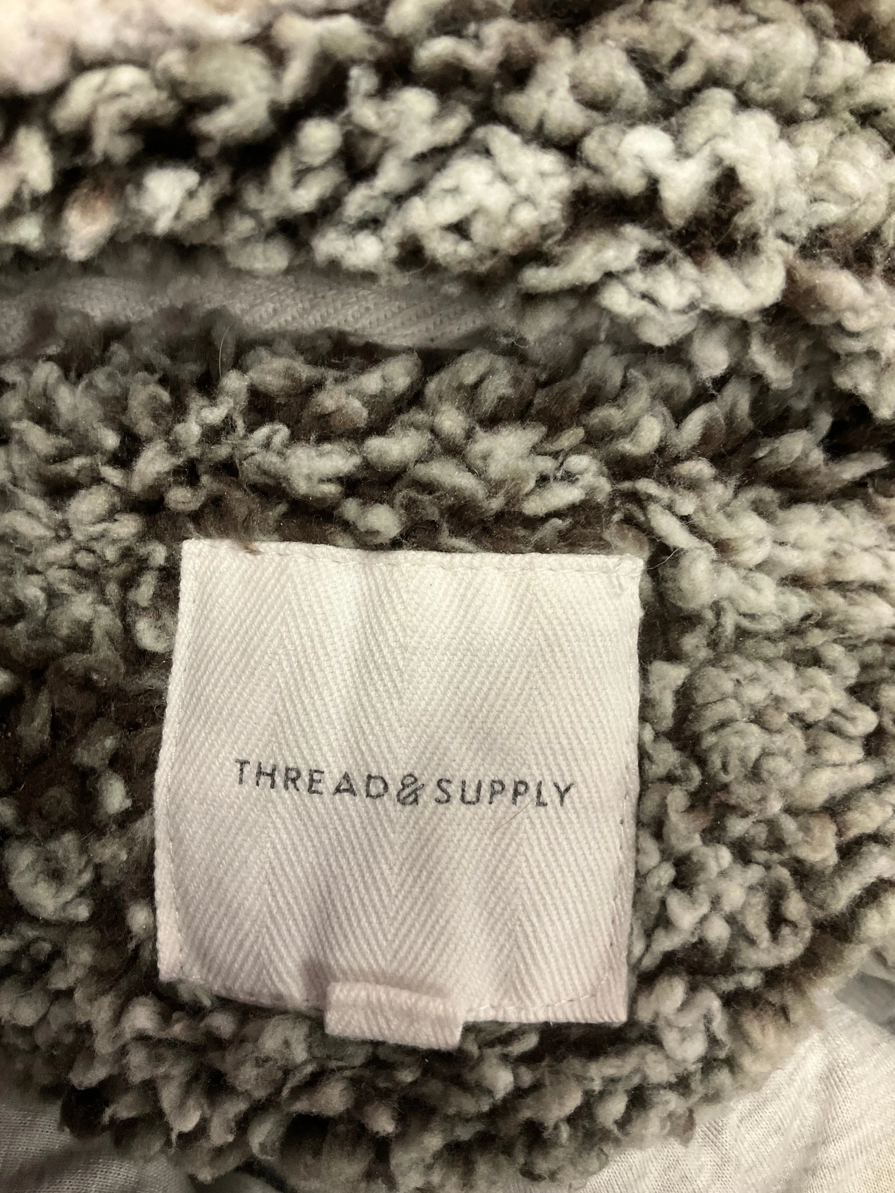 Jacket Faux Fur & Sherpa By Thread And Supply In Grey, Size: S