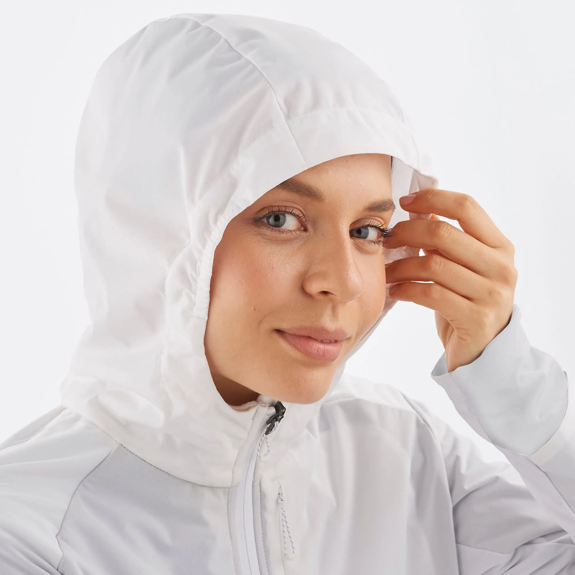 Salomon Women&#x27;s Light Shell Jacket White | Buy Salomon Women&#x27;s Light Shell Jacket White here | Outnorth