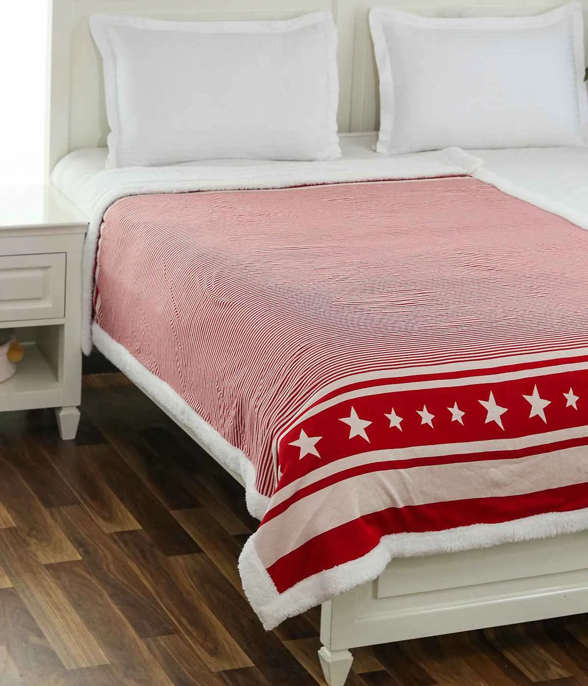 Stripe Star Red & Natural Cotton Knitted Single Bed Blanket layered with Warm Sherpa Fabric